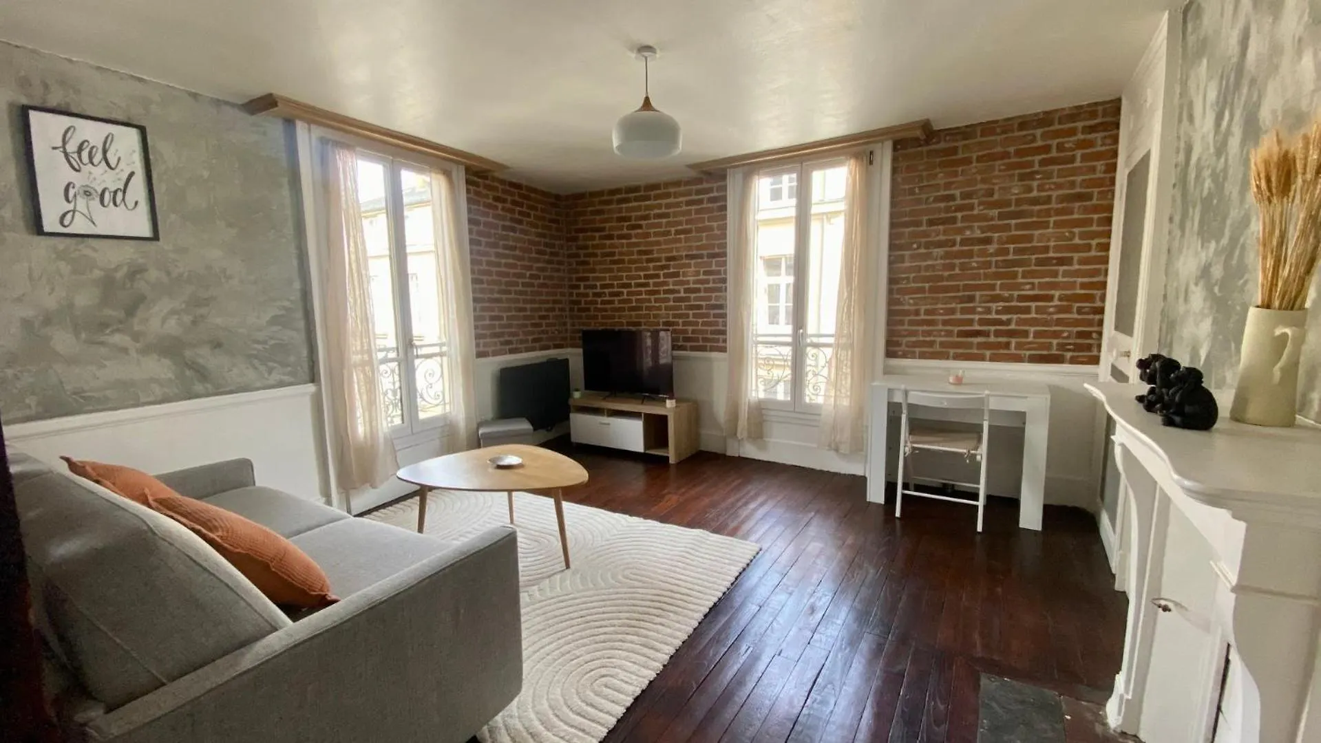 Prime Location In Rennes For 6 Guests Appartement