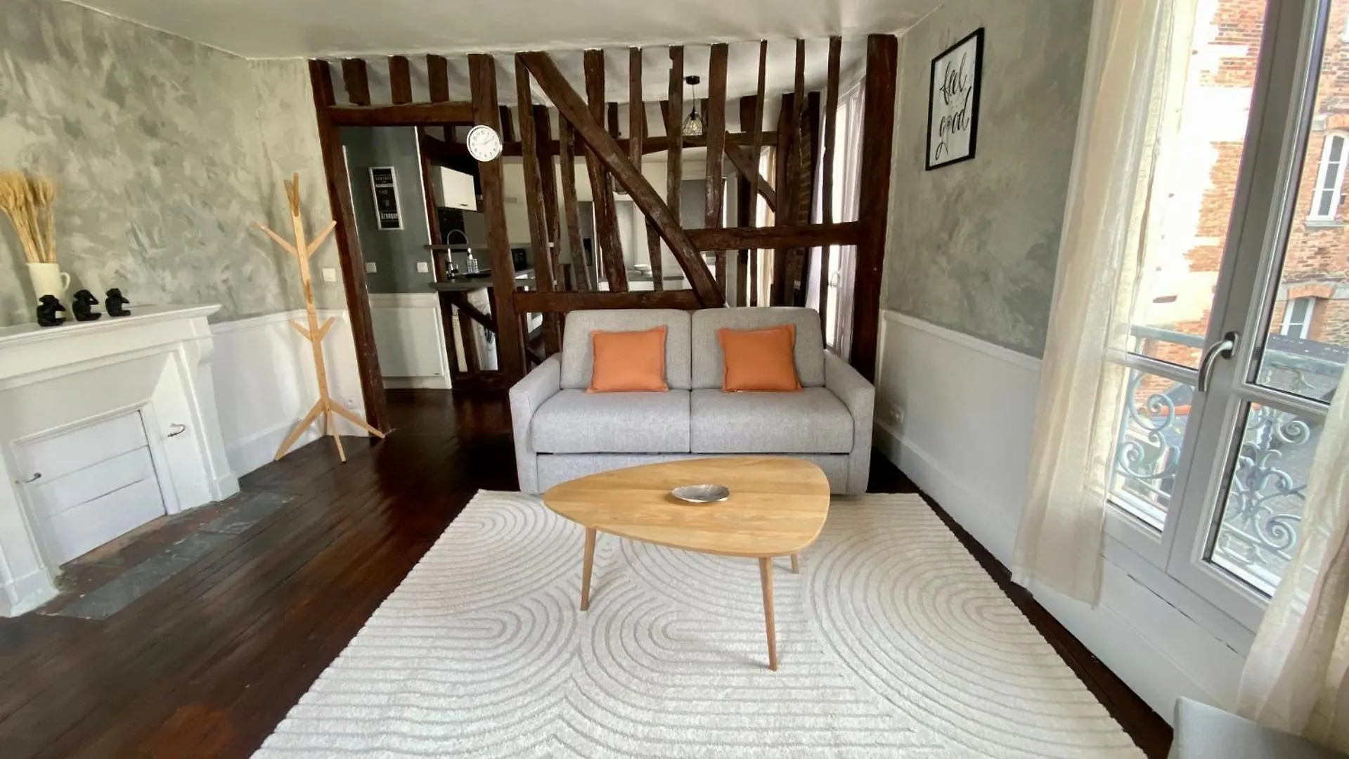 Prime Location In Rennes For 6 Guests Appartement